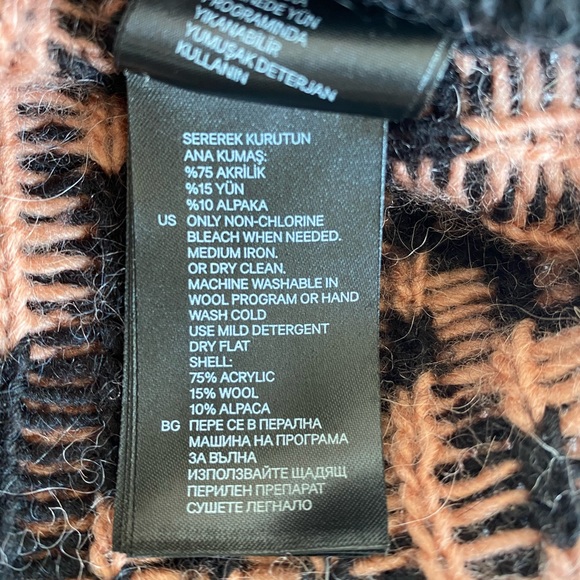 Warm H&M sweater - Picture 13 of 13